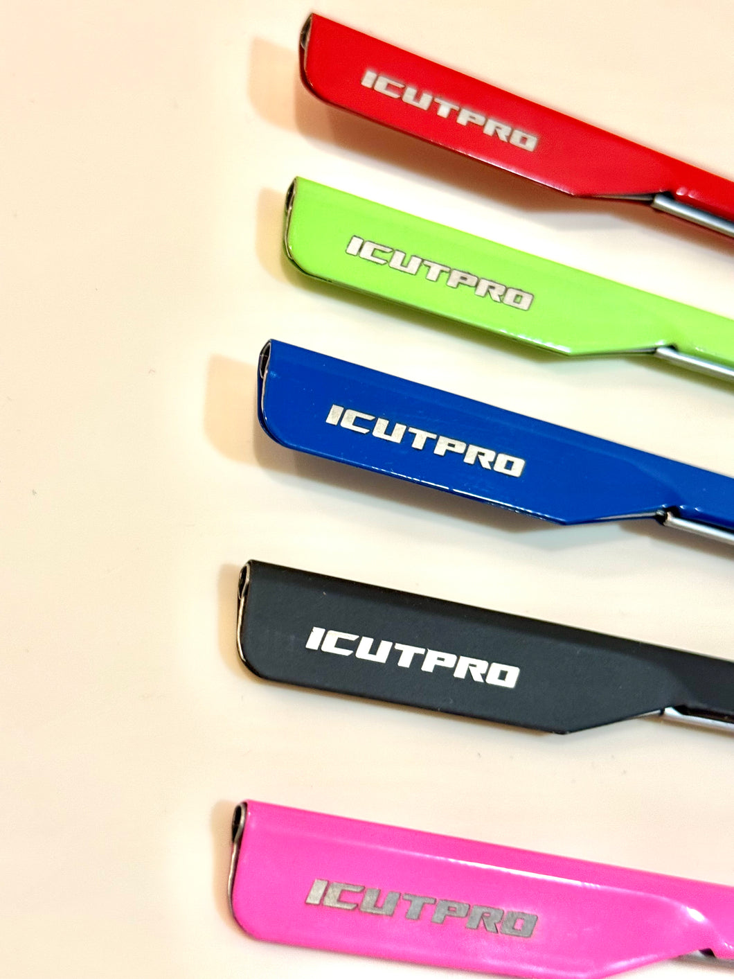 ICUTPRO “GENESIS” RAZOR HANDLE